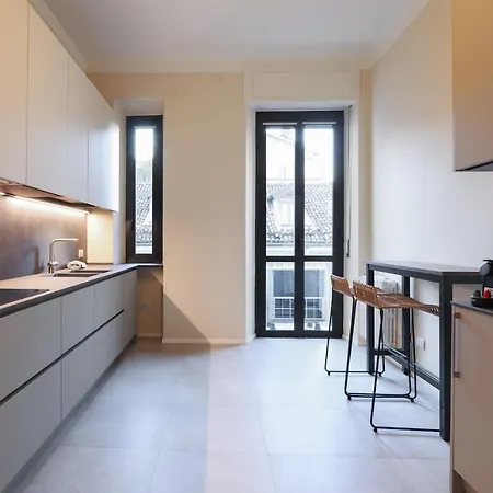 Luxury San Babila Apartment