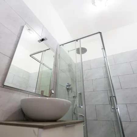 Dream House Chinatown * Milano