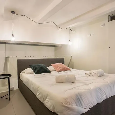 Daire Modern Loft In Porta Venezia *