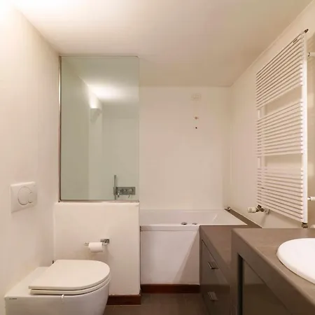 Npa20 Luxury Large In Navigli District