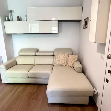 Studi M4 Subway Linate, Center 10 Min, Luminoso Full Optional Wi-fi * Milano