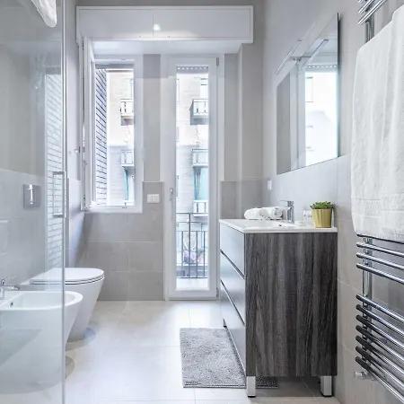 Joivy Charming Flat With Desk * ميلان