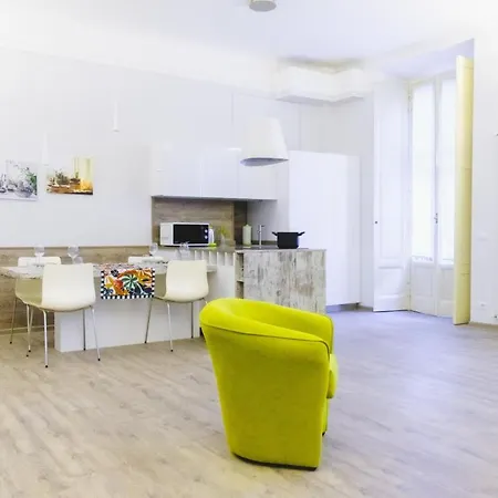 Guesthost - Book Now! Corso Buenos Aires & Loreto M1