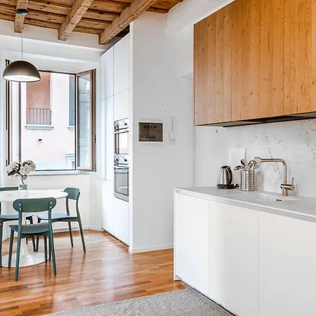 Joivy Spectacular Flat Near Duomo Apartment