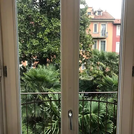 Lippi 42 With Private Garden Milán