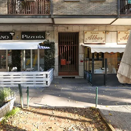 Chiara 34 - M4 Metro Blu Appartamento