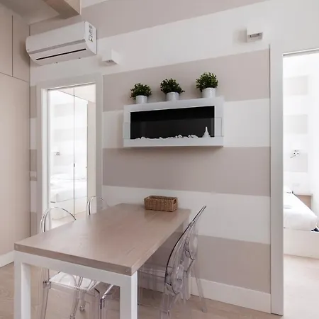 Апартаменты Casa Mimia Youhosty - Castelfidardo 8 *