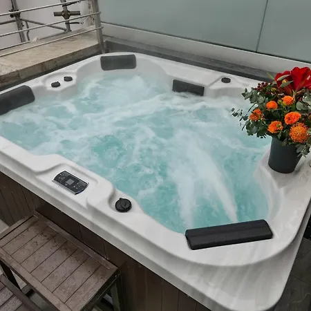 Prestige Boutique -piazza Duomo 4*