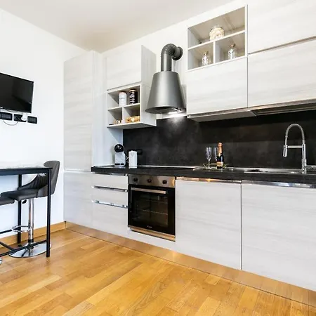 Apartment Citylife Monolocale Con Ampio Terrazzo Milan