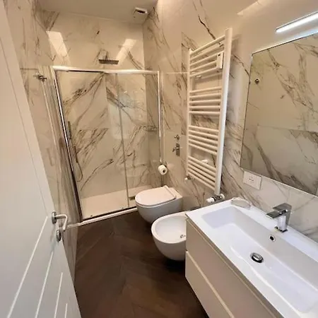 Elegante In Zona Tortona-solari Apartamento *