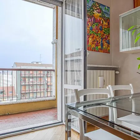 Apartament Joivy Vibrant Flat With Balcony Mediolan