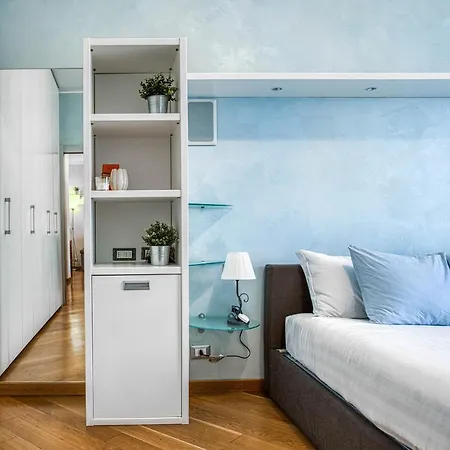 Joivy Vibrant Flat With Balcony Apartament