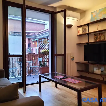 Big Bright Flat In Close To Loreto Square *