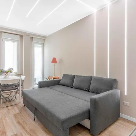 Apartment Bo13 -crescenzago- Bright - Wifi - Elegant Milan