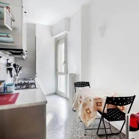 Porta Romana Comfortable Flat Con Balcone Mailand
