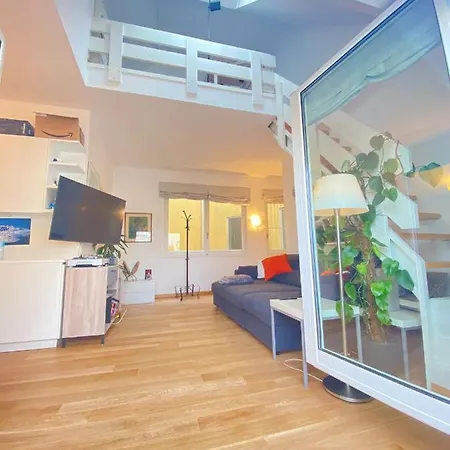 Vetra - Luminoso Attico Con Balcone 公寓 米兰