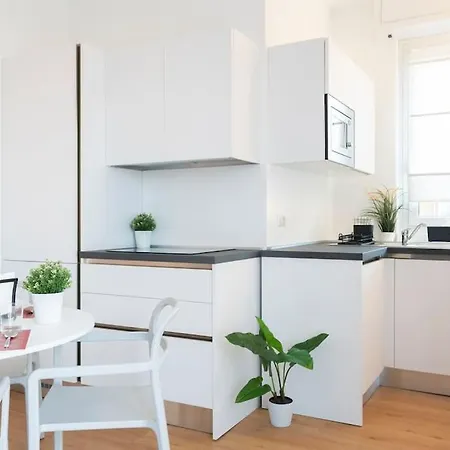 Daire Modern House Dergano A 150 Metri Metro *