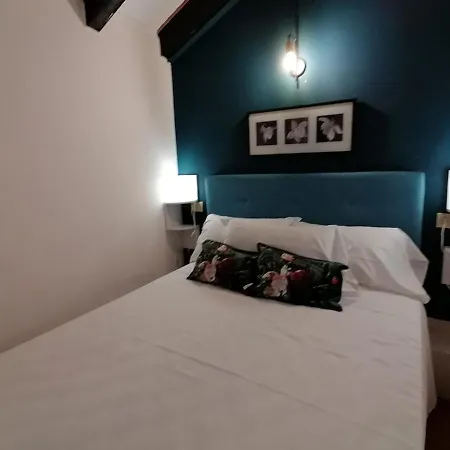 Appartement Mercanti Attic Version Milan