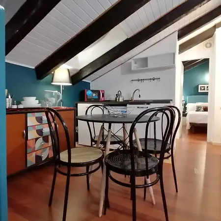 Appartement Mercanti Attic Version Milan