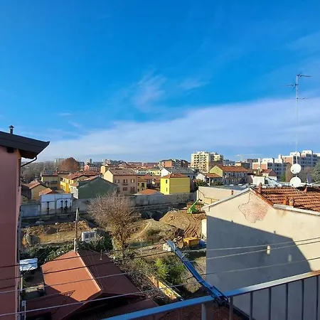 Gorla Skyline - Floor