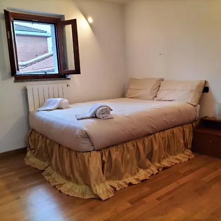 Big Bright Flat In Close To Loreto Square