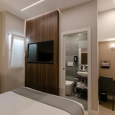 Ah - Duomo Essence 3*