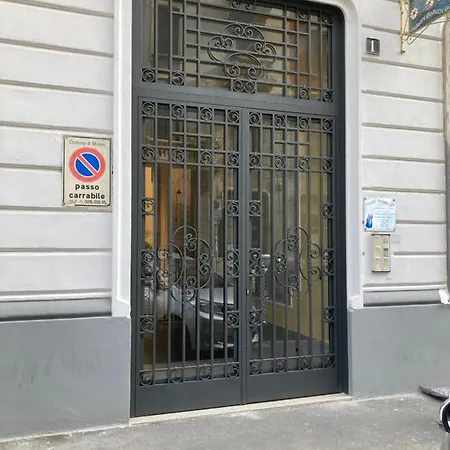 Lily Pads -elegant Apartment- In The Center Apartmán Milán