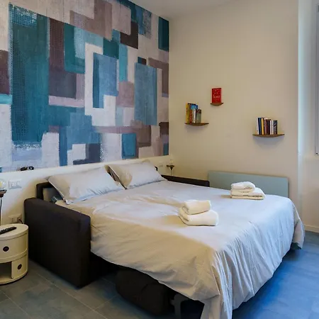 Bnbutler - Schiaparelli *