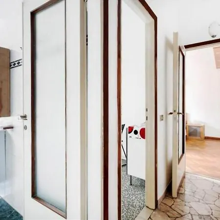 Apartment Porta Romana Comfortable Flat Con Balcone *