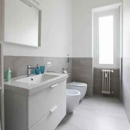 Lovely - Lovely Porta Romana *