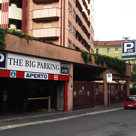 Divini Gae Aulenti * Milán