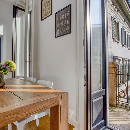 Apartment Art Nouveau Gem Via Monte Grappa *