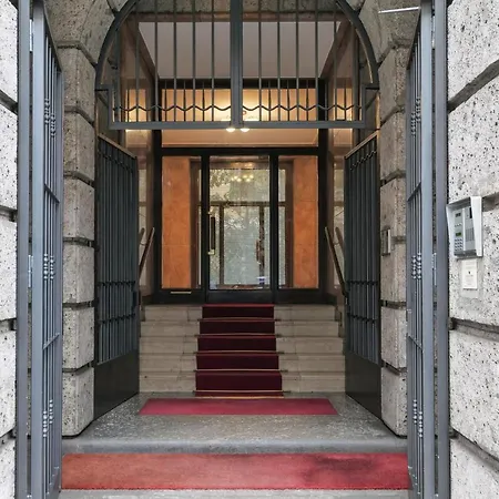 Porta Nuova * Milán