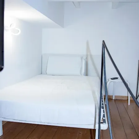 Easy - Rooms&apartments Navigli Milano