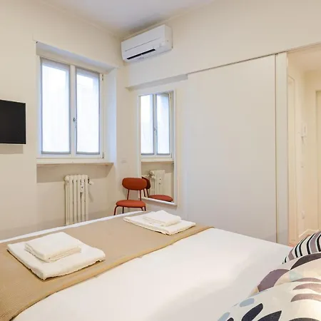 Velasquez - B - San Siro Appartement