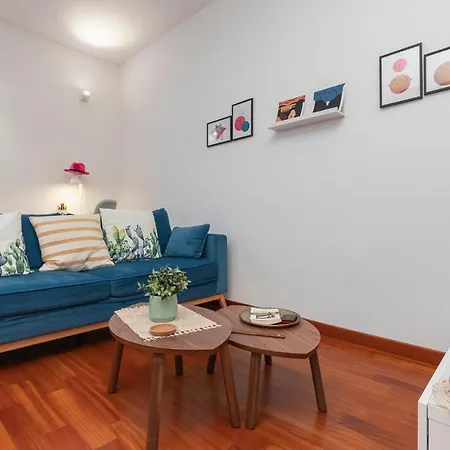 I Host - Cermenate 9 * Milan