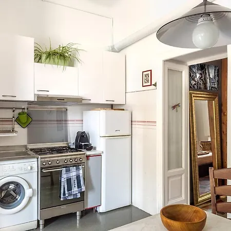 Typical Milanese Flat * Mailand