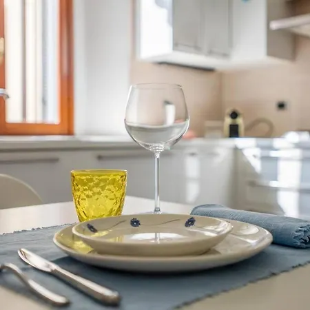 Apartment Easylife - Elegant In Pta Venezia Mailand