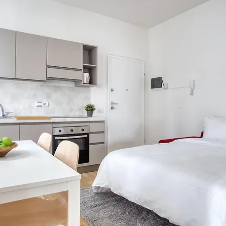 Apartament Joivy Lovely Flat With Balcony