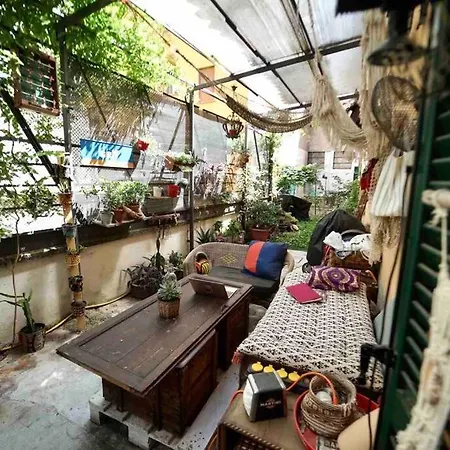 Garden House In Historic Lively Neighbourhood شقة ميلان