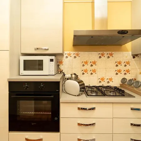 Trilocale Con Parcheggio Privato