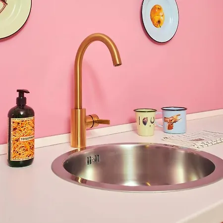 Toiletpaper Living Canonica アパート *