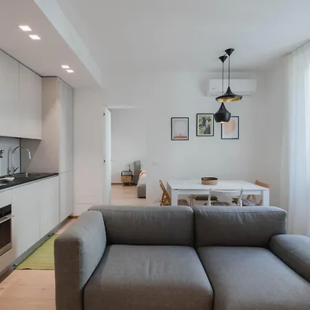 Easylife - Moderno Bilocale A Due Passi Dai Bastioni Di Porta Venezia E Dallo Splendido Parco Cittadino Indro Montanelli *