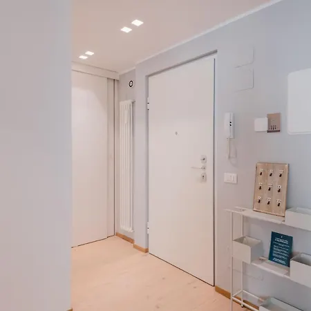 아파트 Easylife - Moderno Bilocale A Due Passi Dai Bastioni Di Porta Venezia E Dallo Splendido Parco Cittadino Indro Montanelli *