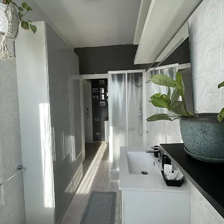 Lägenhet Appartamento Milano Milano