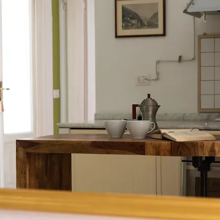 Youhosty - Ponte Vetero 21