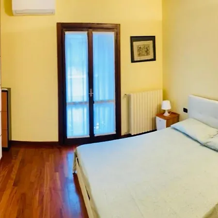 Bilocale Zona Centro Μιλάνο