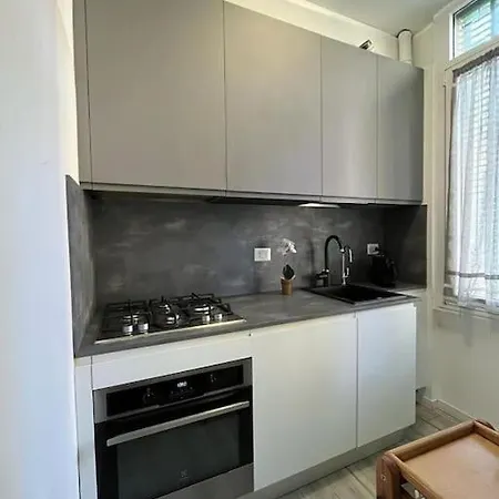 Apartment In Zona Bocconi