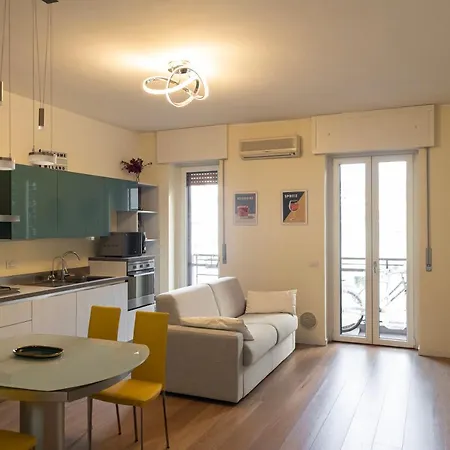 Lejlighed Bilocale Moderno Ed Esclusivo *