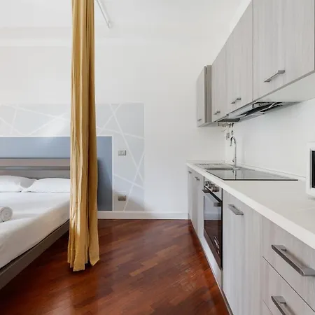 Guesthost - Near Piazza Firenze דירה מילאנו